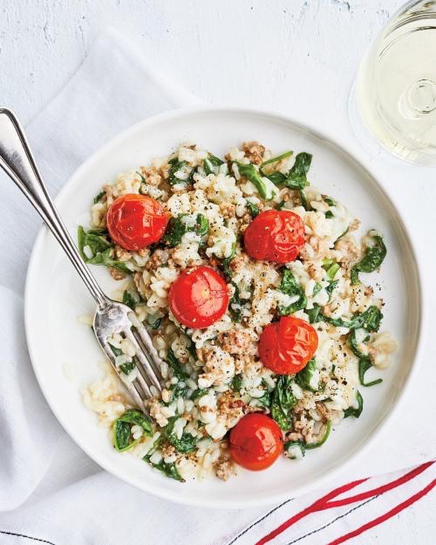 Simpele risotto met spinazie, cherrytomaten en shiitake | Foodini