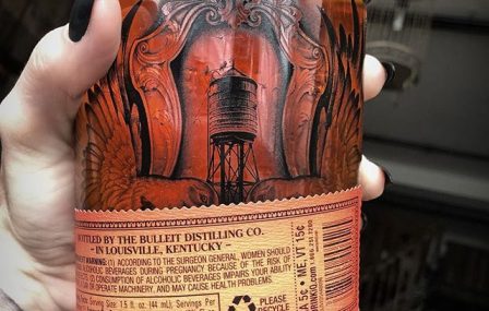 Limited Edition getatoeëerde whiskey fles