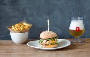Brandt & Levie hamburger met goddelijke porchetta