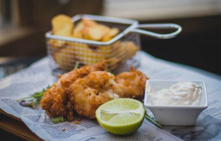 Echte Britse Fish ‘n Chips met zelfgemaakte tartaarsaus