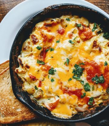 Breakfast frittata om over je kater heen te komen