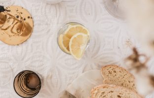 Ciabatta brood met knoflook en kruiden