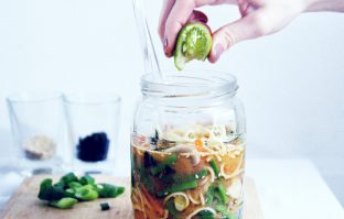Mason Jar “instant” Zoodles
