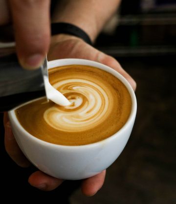 Kitchen Hack: zo maak je een hartje in je cappuccino
