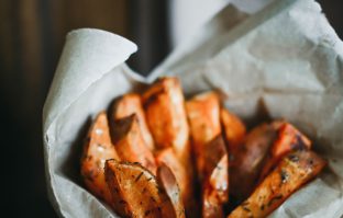 Gezonde snack? Maak zelf groentechips.