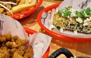 Carstens Fried Chicken Snackbar (Hotelnacht 2023)