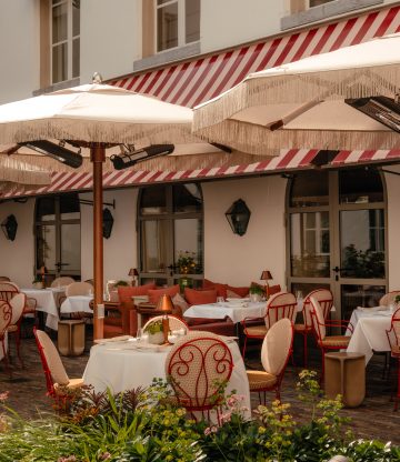 Mediterrane zomer vibes in Amsterdam: Eeuwen lanceert nieuw menu vol shared dining en zonnige smaken
